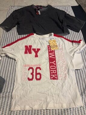 PERSAYA White & Red NY Short Sleeve Tee with Grey Sweat Shirt crop top